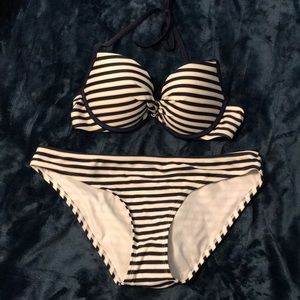 Aerie Swimsuit 34B
